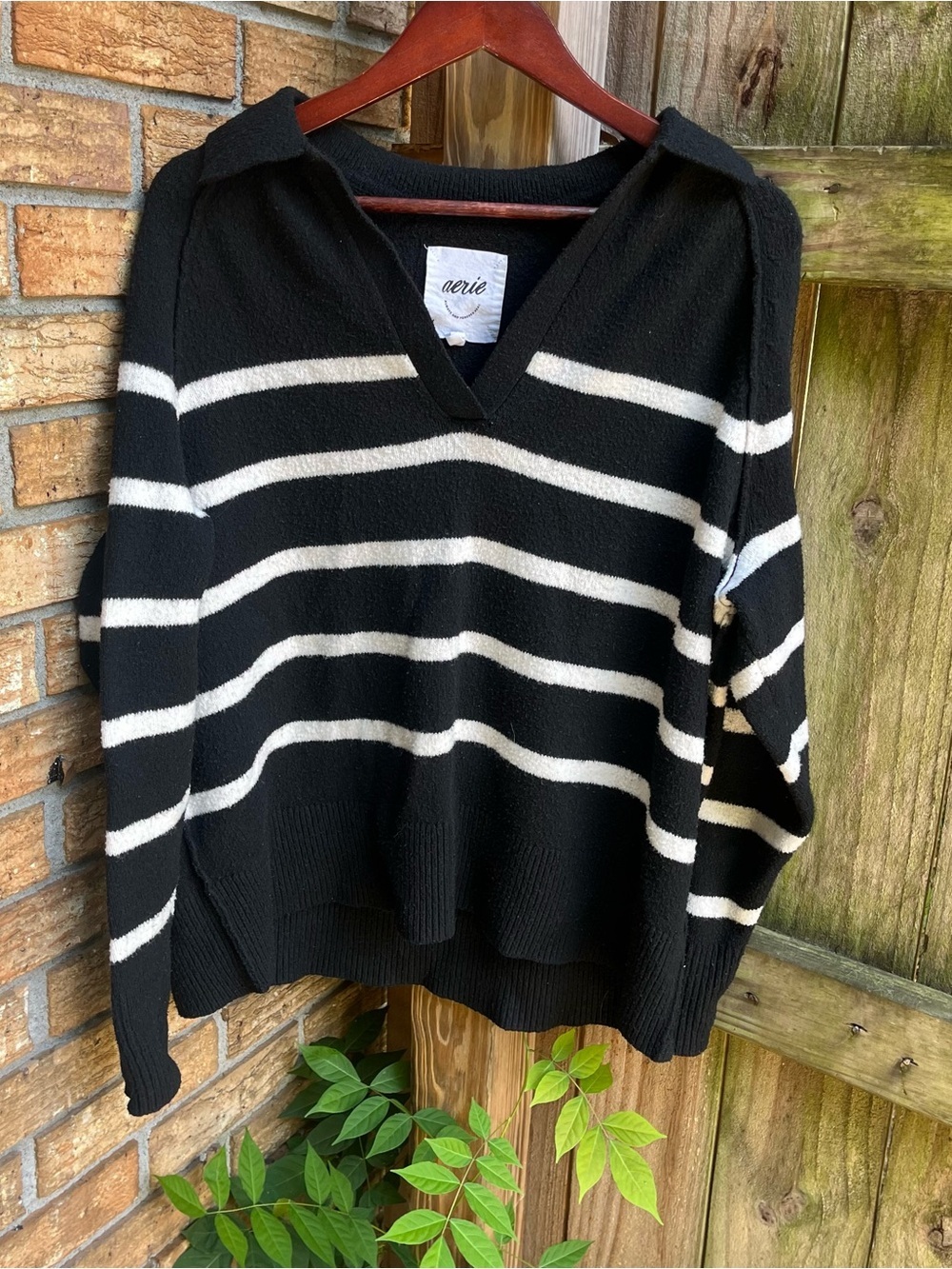 Aerie Oversized Black and White Striped V-Neck Pullover Sweater